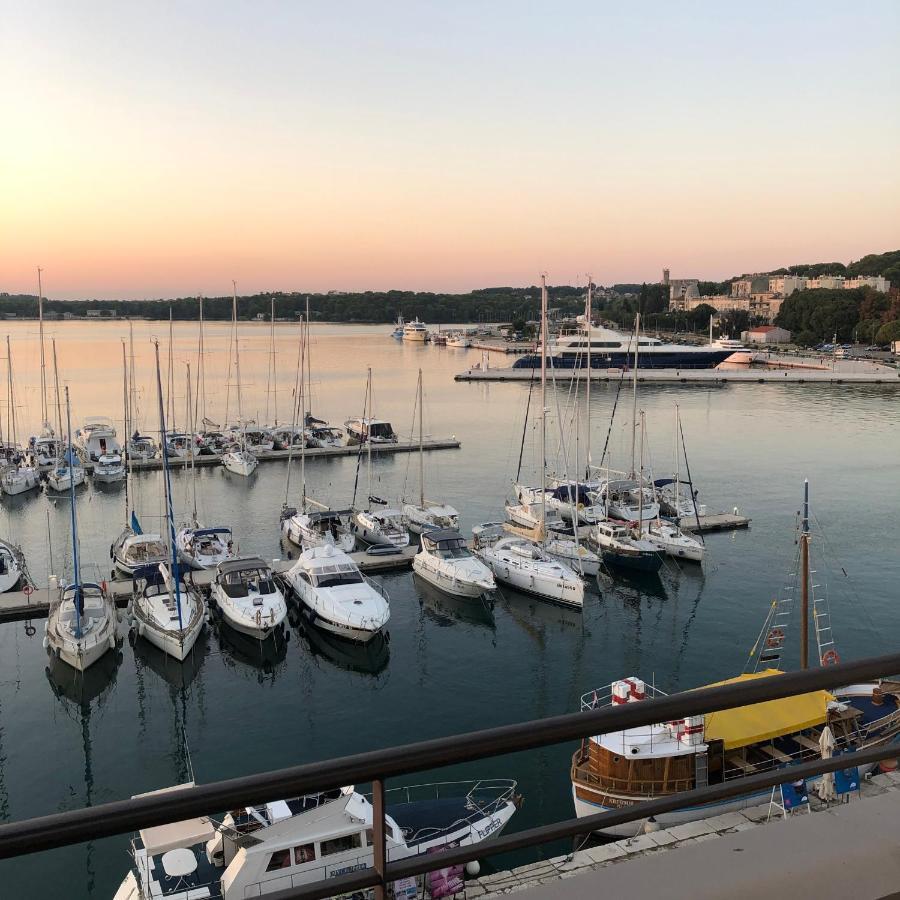 Pula Center Seaview Apartment Luaran gambar
